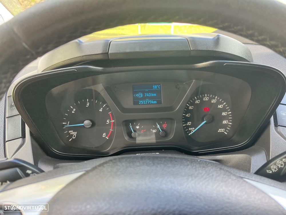Ford Tourneo Custom 2.2 TDCi H1 - 18