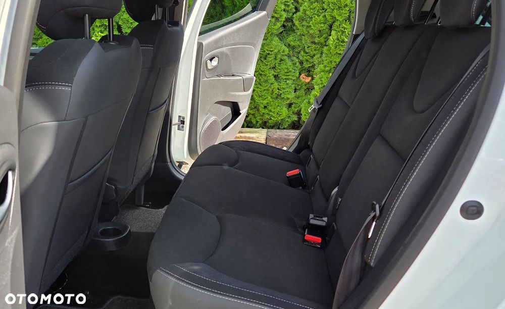Renault Clio 0.9 Energy TCe Intens+ EU6 - 19