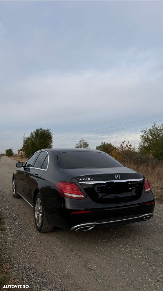 Mercedes-Benz E - 5