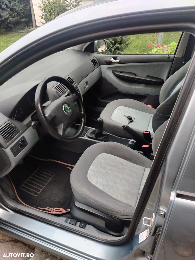 Skoda Fabia - 8
