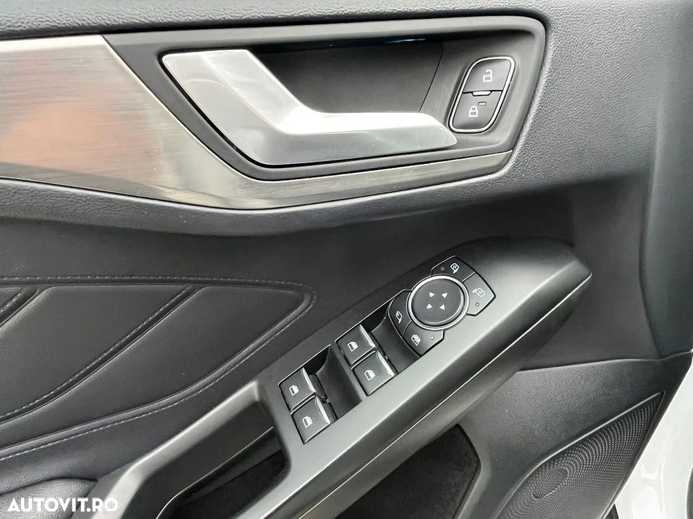 Ford Focus 1.5 EcoBlue Titanium Business - 11