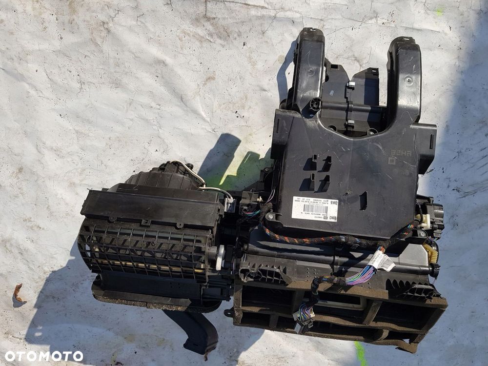 nagrzewnica dmuchawa Opel Astra J 13402737 - 1