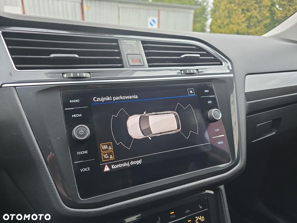 Volkswagen Tiguan - 19