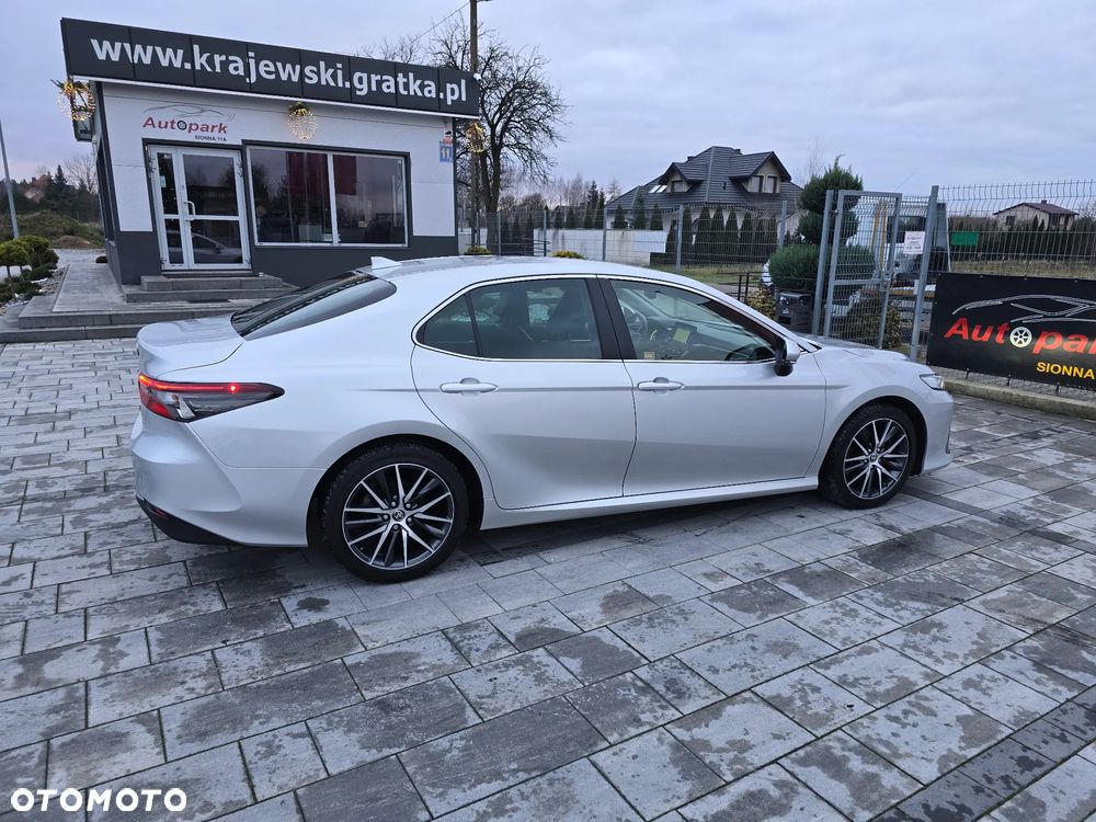 Toyota Camry 2.5 Hybrid Executive CVT - 18