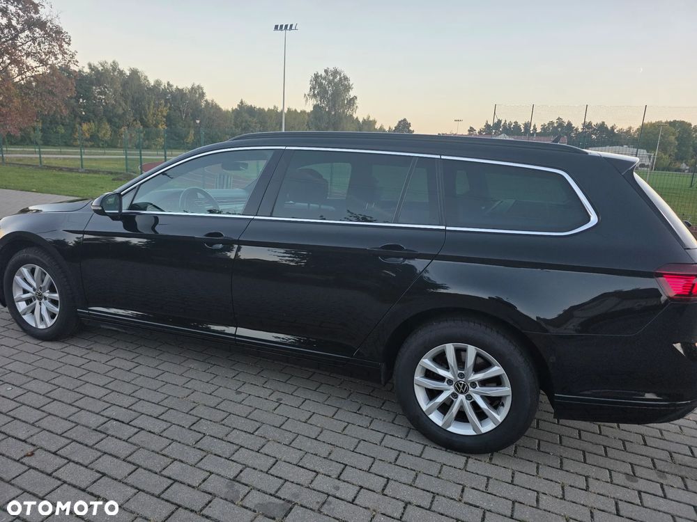 Volkswagen Passat 2.0 TDI SCR Style DSG - 16