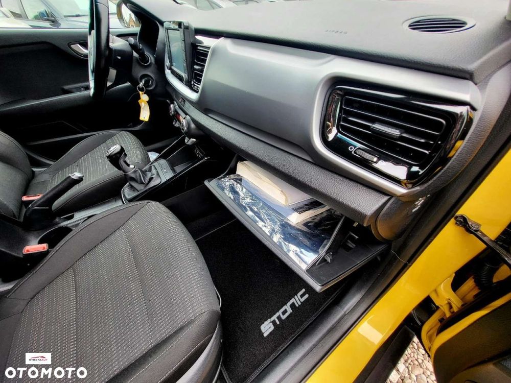 Kia Stonic - 11