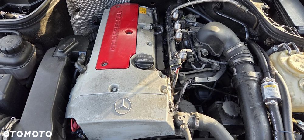 Mercedes-Benz CLK - 4