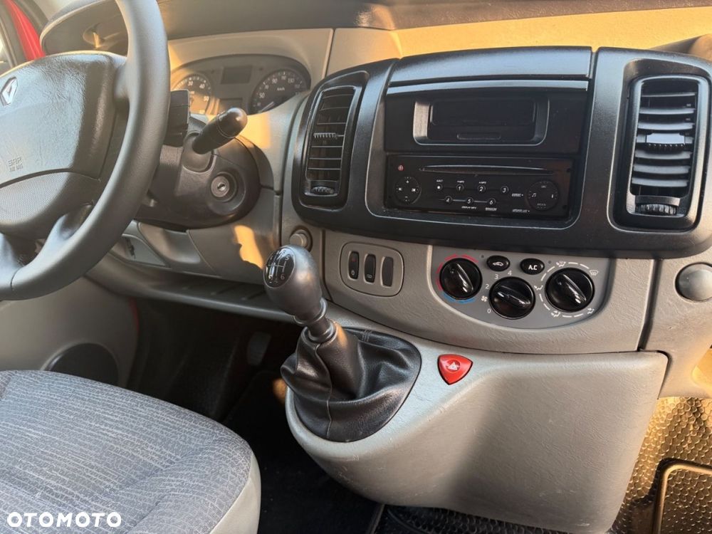 Renault Trafic - 8