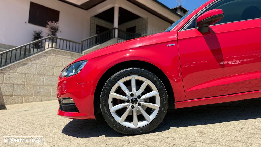 Audi A3 1.6 TDI (clean diesel) S tronic Ambition - 3