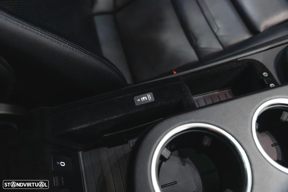 Porsche Panamera Sport Turismo 4 E-Hybrid Platinum Edition PDLS - 42