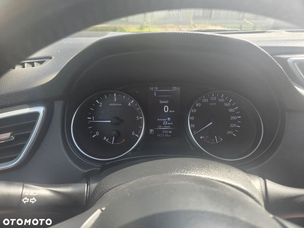 Nissan Qashqai 1.6 DCi Acenta Xtronic EU6 - 17