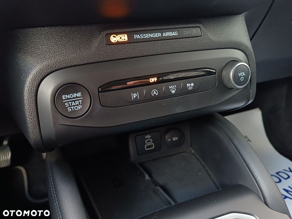 Ford Focus 1.0 EcoBoost mHEV Active X - 26