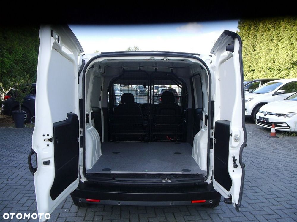 Fiat Doblo - 21
