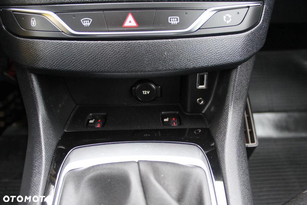 Peugeot 308 - 19