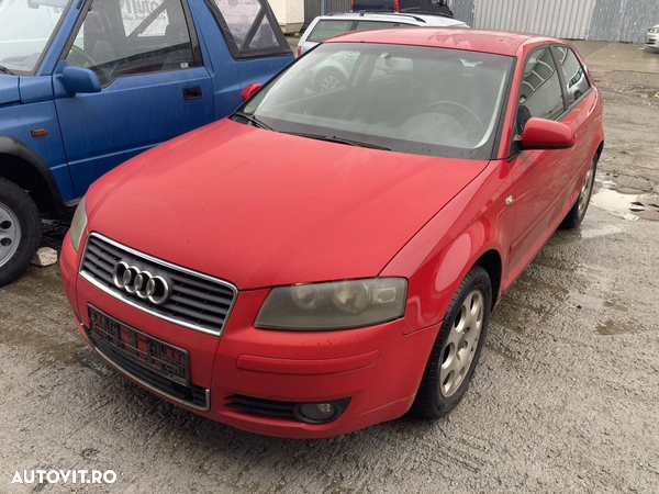 Dezmembrez Audi A3 1.6i 8P BGU 2 USI