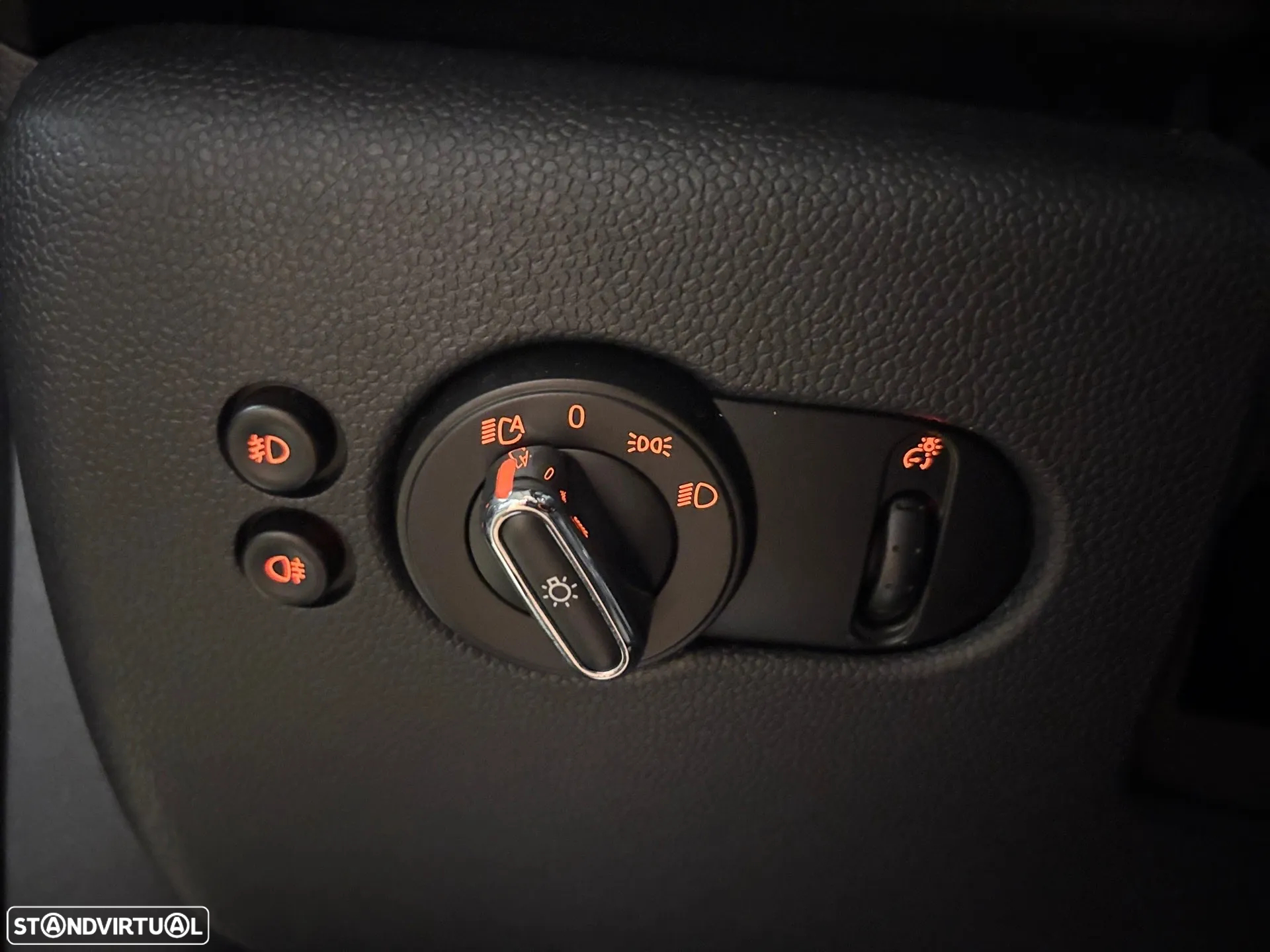 MINI 5 Portas Cooper Auto - 14