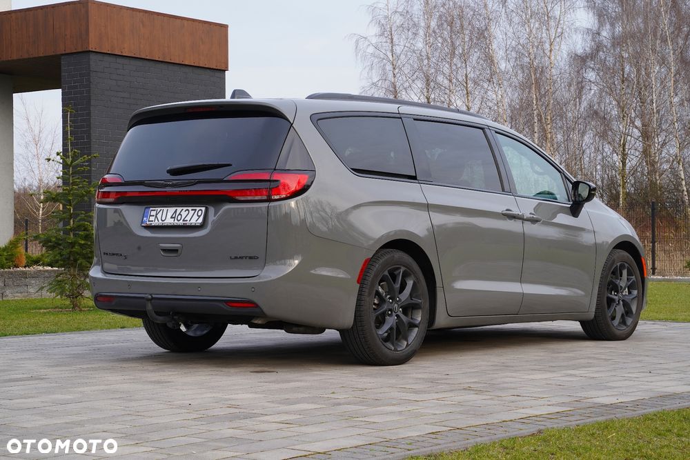 Chrysler Pacifica - 9