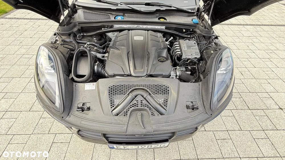 Porsche Macan Turbo PDK - 14