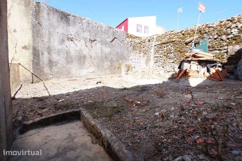 Prédio residencial à venda no Largo de São Pedro, nº 15 - Grande imagem: 3/6