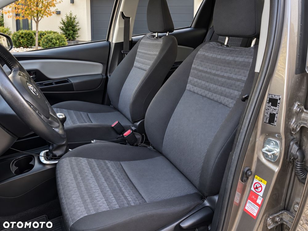 Toyota Yaris 1.33 Premium EU6 - 9
