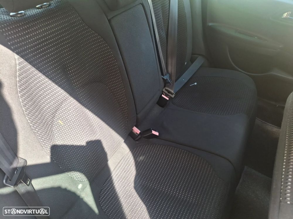 Citroën C4 1.6 HDi VTR Pack RFM - 12