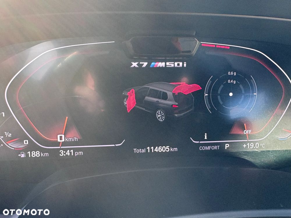 BMW X7 M50i sport - 31