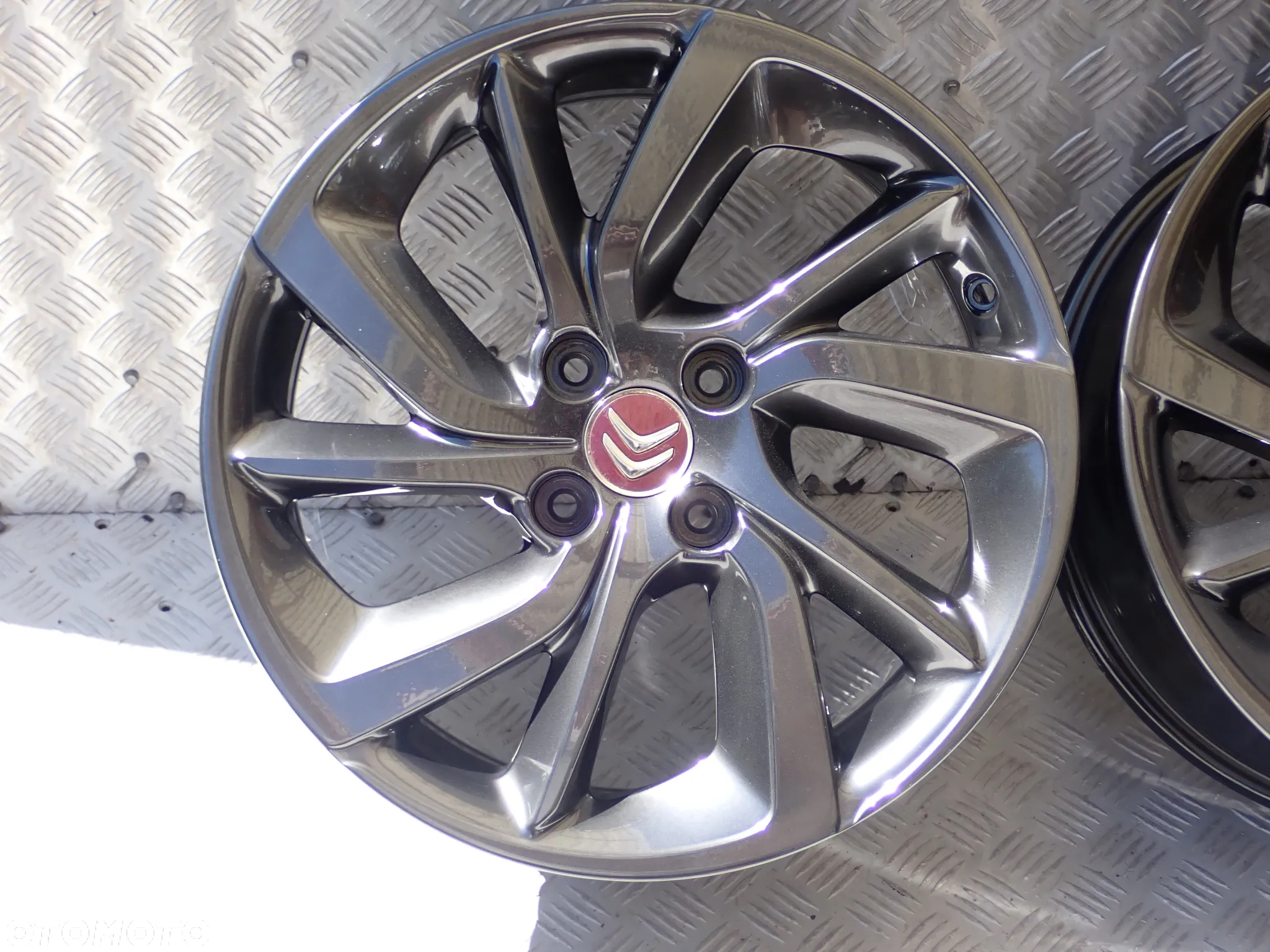 FELGI ALUMINIOWE CITROEN DS3 DS4 7JX17 ET 25 4X108 9805895877 2300 ZŁ - 4