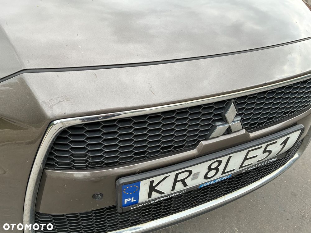 Mitsubishi Outlander 2.0 Intense 2WD EU5 - 12