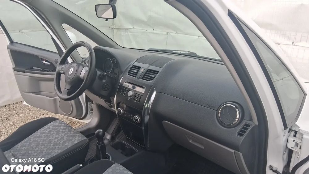 Suzuki SX4 1.6 VVT 4x4 Comfort - 13