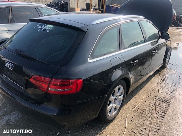 Dezmembrez Piese Audi A4 B8 1.8 TFSI negru - 2