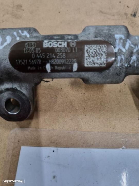 régua da injeção Renault Trafic ,Opel Vivaro , Molvano 2014 - 2