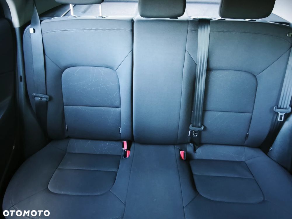Kia Rio 1.4 L - 16