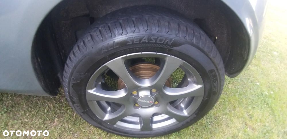 Ford KA 1.2 Titanium (air4) - 12