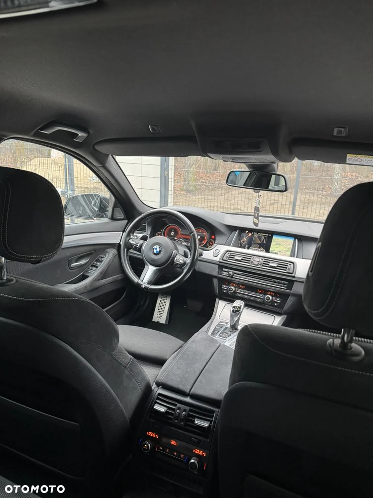 BMW Seria 5 525d xDrive - 6