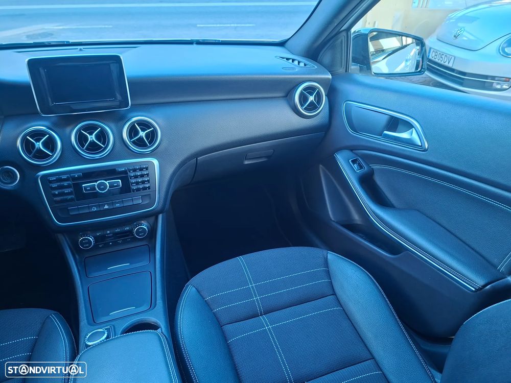 Mercedes-Benz A 200 CDI 4Matic 7G-DCT StreetStyle - 28