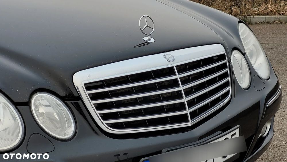Mercedes-Benz Klasa E 500 4-Matic Avantgarde - 4