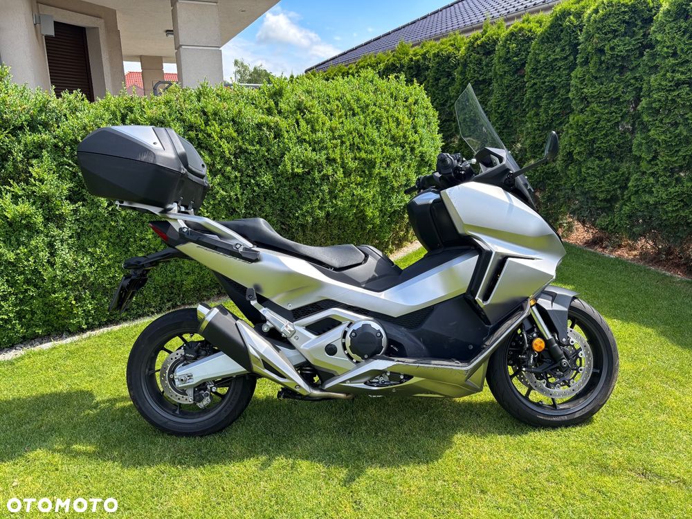Honda NSS - 1