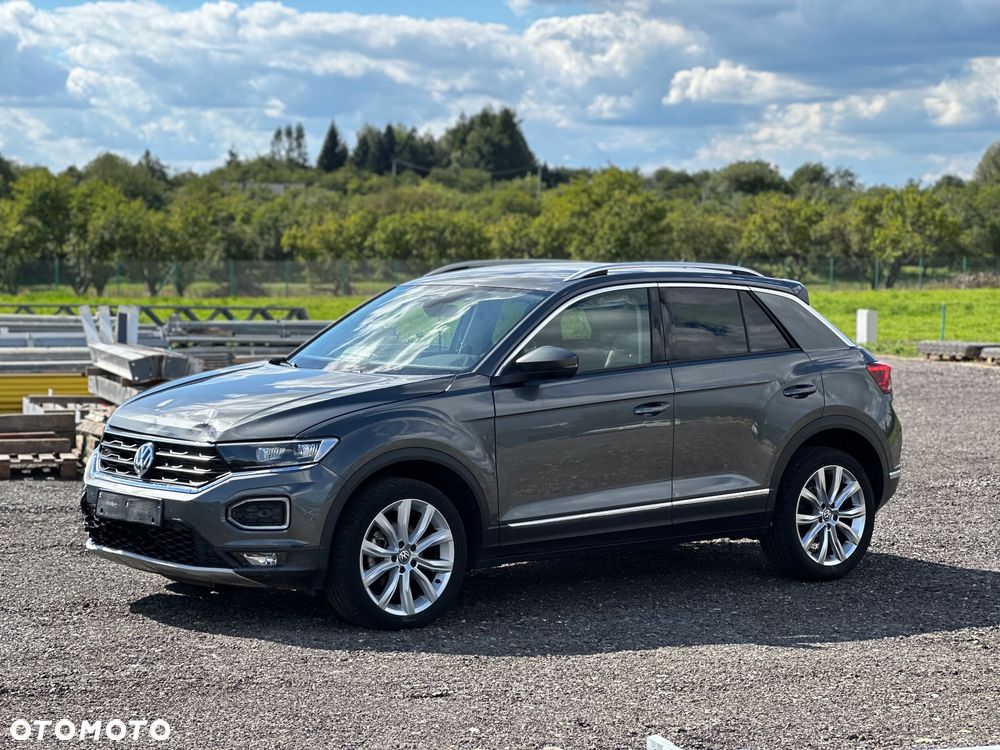 Volkswagen T-Roc - 17