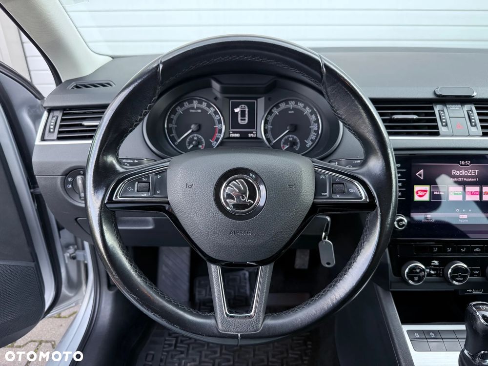 Skoda Octavia 2.0 TDI Ambition DSG - 16