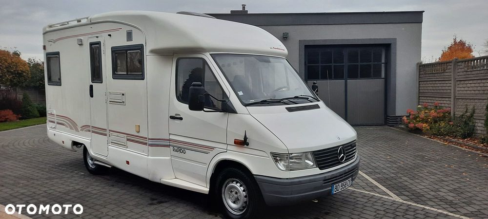 Mercedes-Benz Caravane Rapido