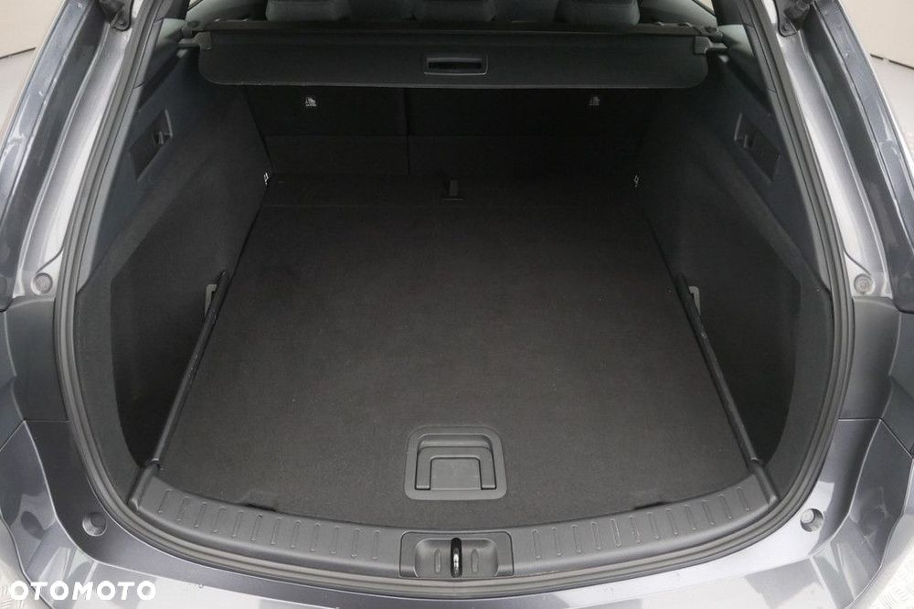 Toyota Corolla 1.8 Hybrid Comfort - 16