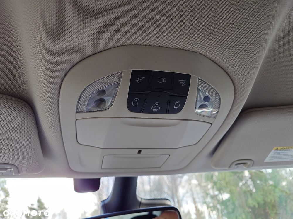 Chrysler Pacifica - 16