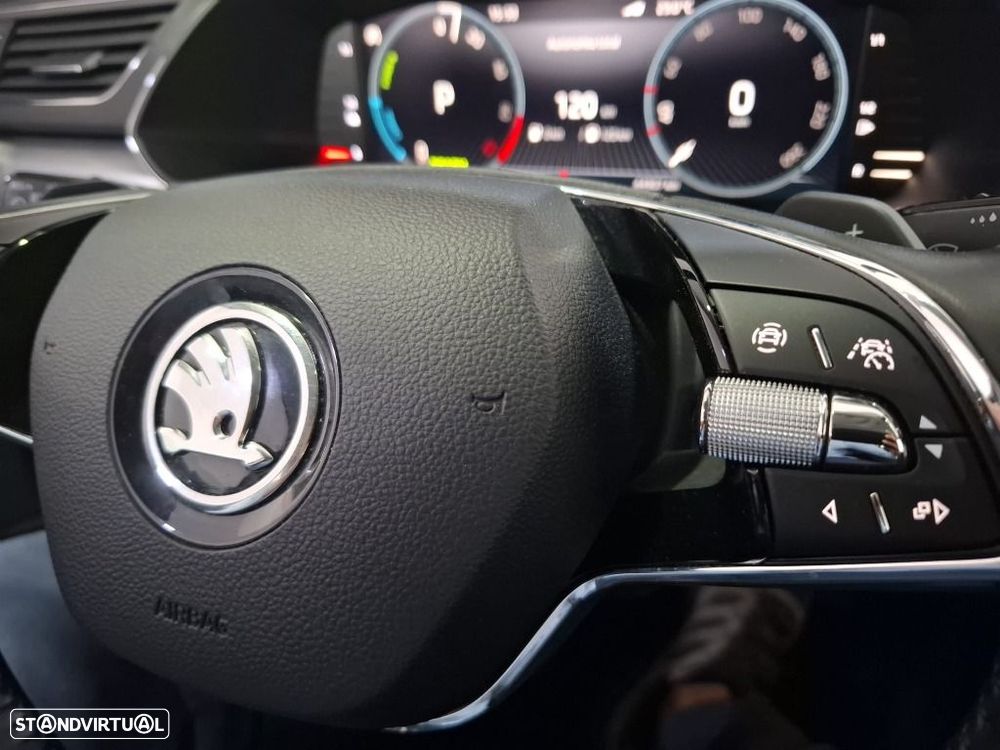Skoda Superb Break - 23
