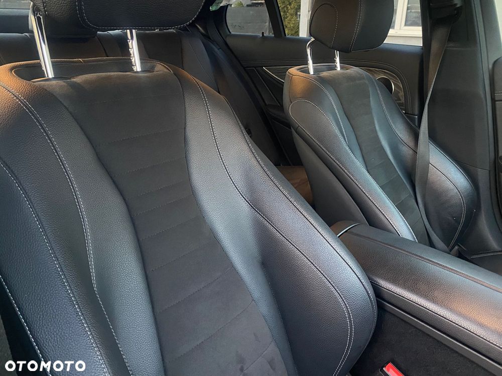 Mercedes-Benz Klasa E 220 d 4-Matic AMG - 16