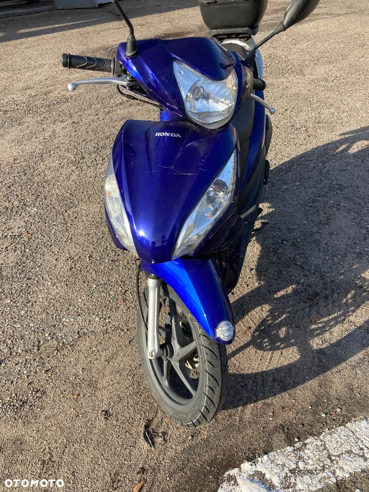 Honda Vision - 4