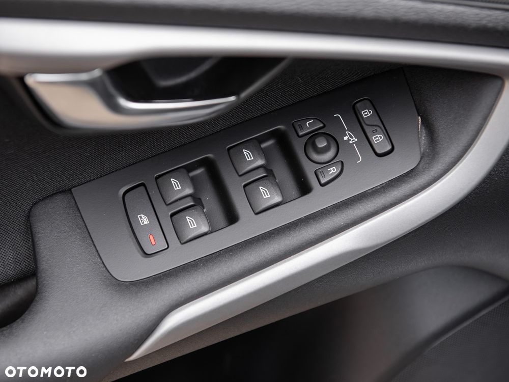 Volvo V40 - 18