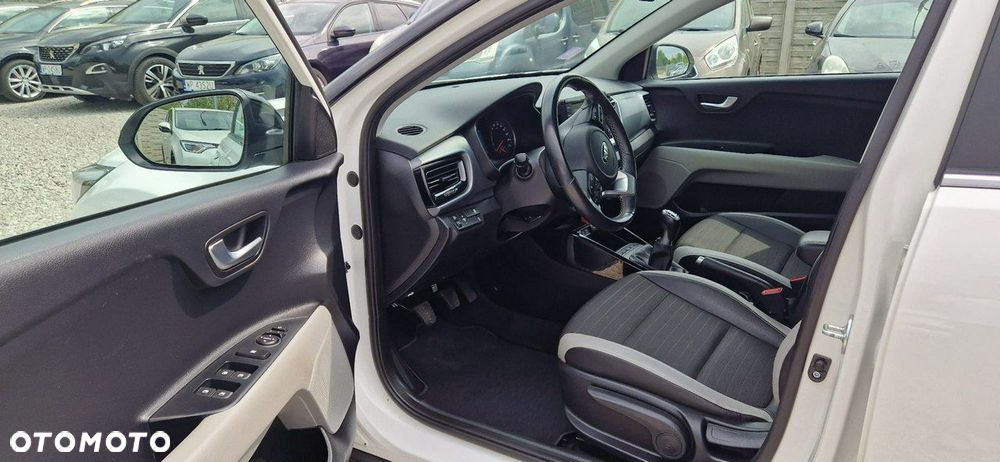 Kia Stonic - 17