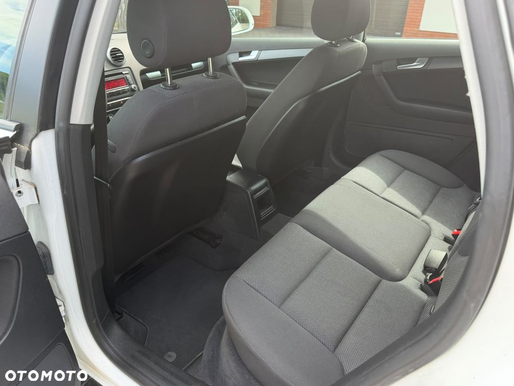 Audi A3 Sportback - 6
