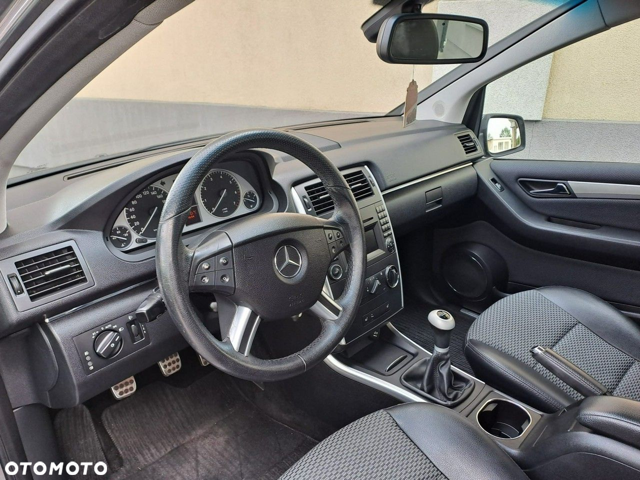 Mercedes-Benz Klasa B 200 - 22