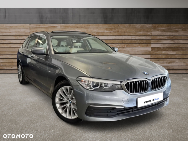 BMW Seria 5 520d Luxury Line